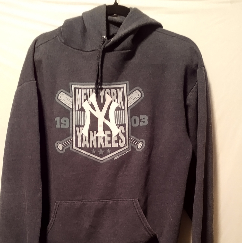 Vintage Stitches New York Yankees Men’s Hoodie Navy Large Pre-loved
